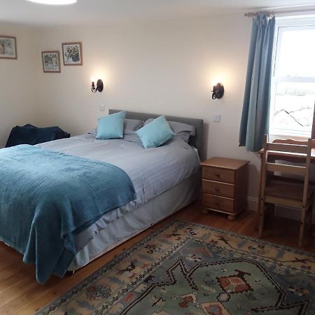 Sharlands Farm Bed And Breakfast Bude Bagian luar foto