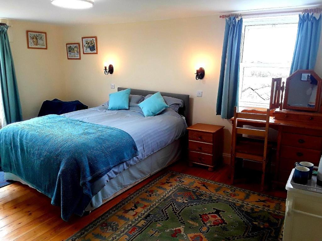 Sharlands Farm Bed And Breakfast Bude Bagian luar foto