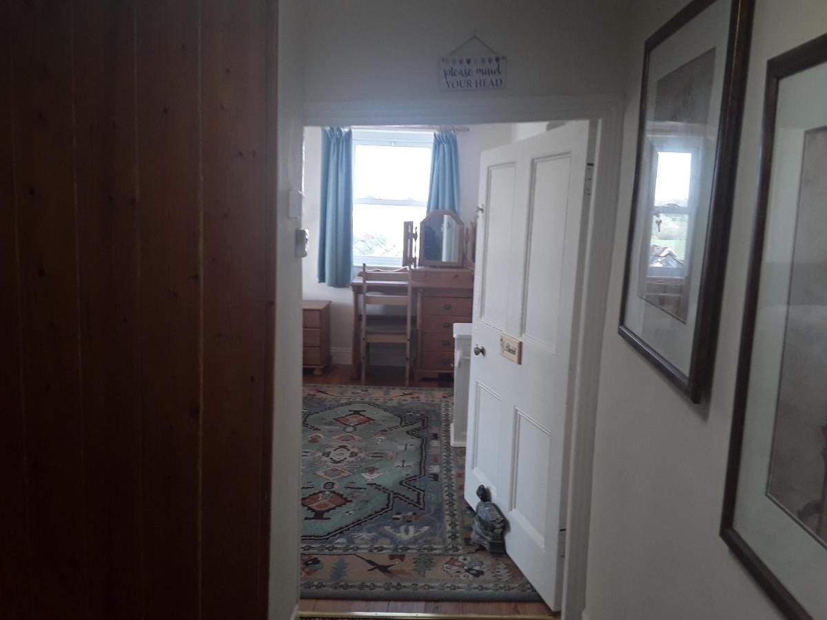 Sharlands Farm Bed And Breakfast Bude Bagian luar foto